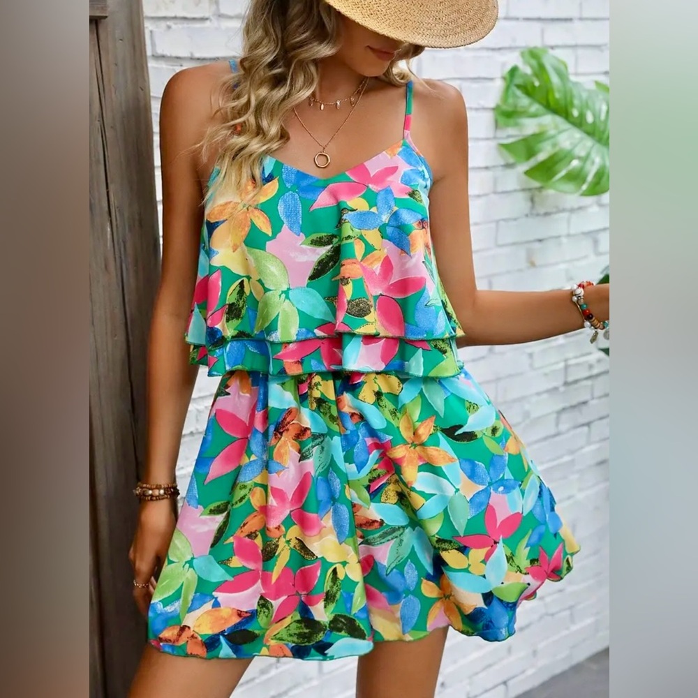NEW V-neck, Leaf print Jumpsuit